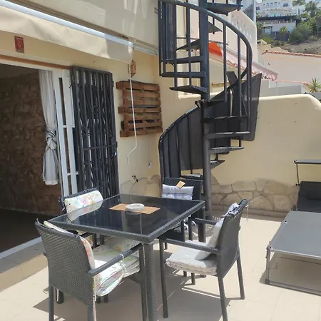 Duplex With Sea View Apartman