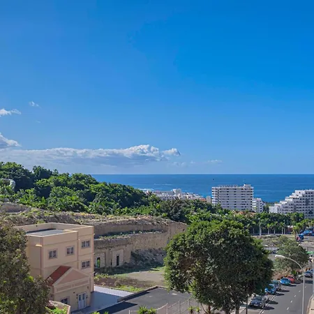 Duplex With Sea View شقة